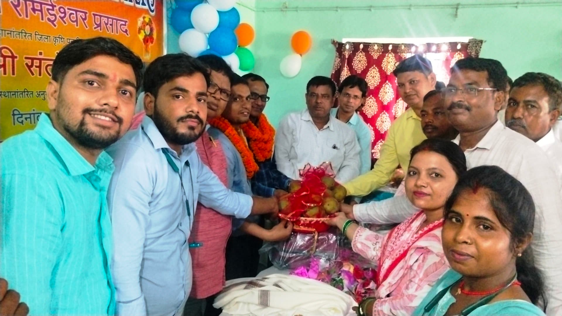 किसानों को दें कृषि योजनाओं की जानकारी : डीइओ