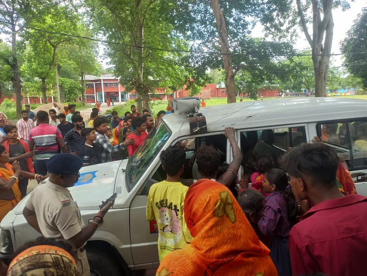 Darbhanga News: नवोदय स्कूल के आठवीं के छात्र मुखिया पुत्र की पंखे से लटकती मिली लाश