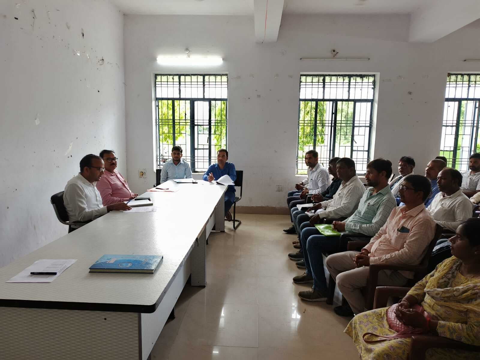 Kaimur News : एक्सप्रेसवे निर्माण के लिए अधिग्रहित भूमि पर की धानरोपनी, तो संबंधित किसानों पर होगी कार्रवाई