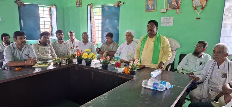 Giridih News :आम आदमी की आवाज बनें, संगठन धारदार बन जायेगा : जयप्रकाश