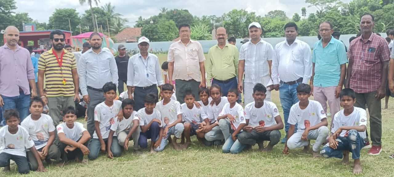 मशाल खेल प्रतियोगिता में सीआरसी चिकनी पटराहा व हनुमाननगर क का दबदबा