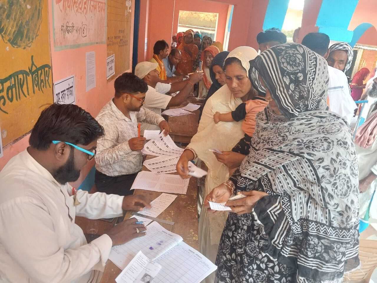 छिटही हनुमान नगर में पंचायत उपचुनाव संपन्न, 66 प्रतिशत हुआ मतदान