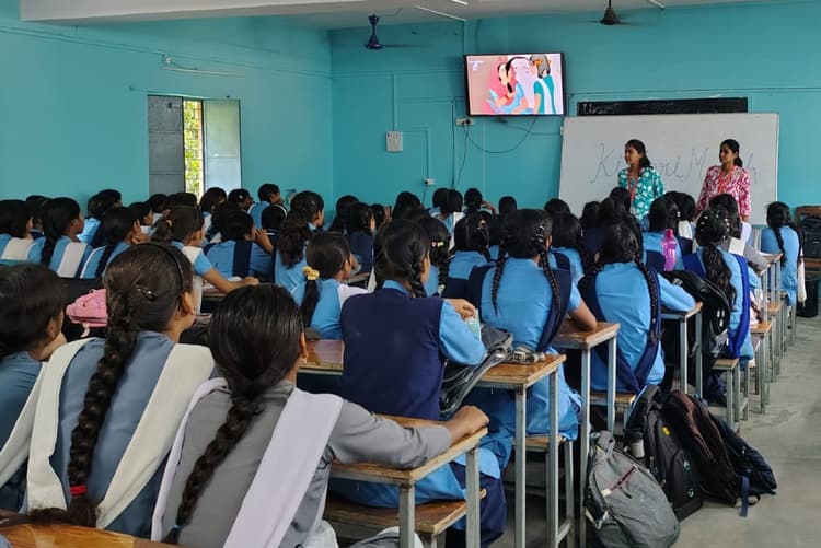 एसएस बालिका विद्यालय में हुआ किशोरी मंच का गठन