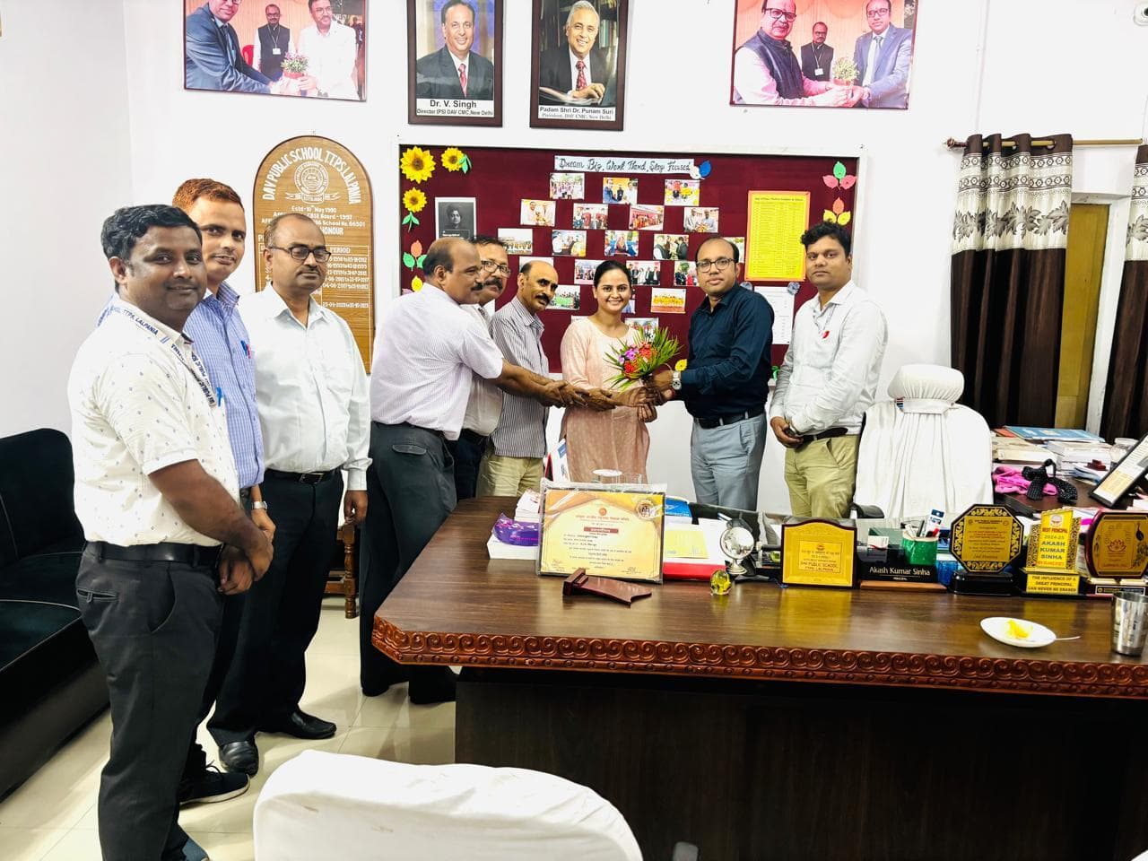 Bokaro News : डीएवी ललपनिया की पूर्ववर्ती छात्रा बनी बैंक अधिकारी