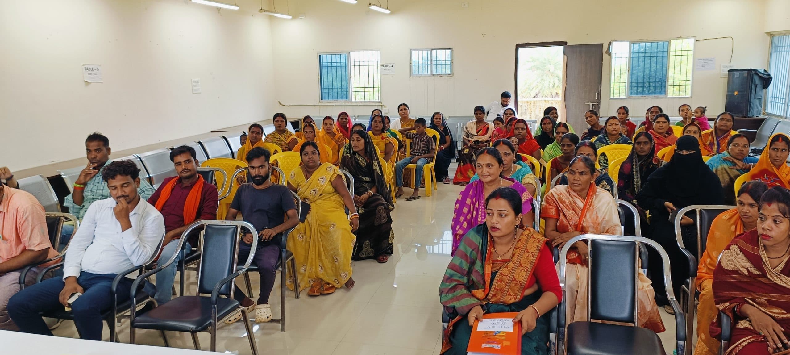 घर के पास पाइप तो लगा दिया, उसमें पानी आता ही नहीं