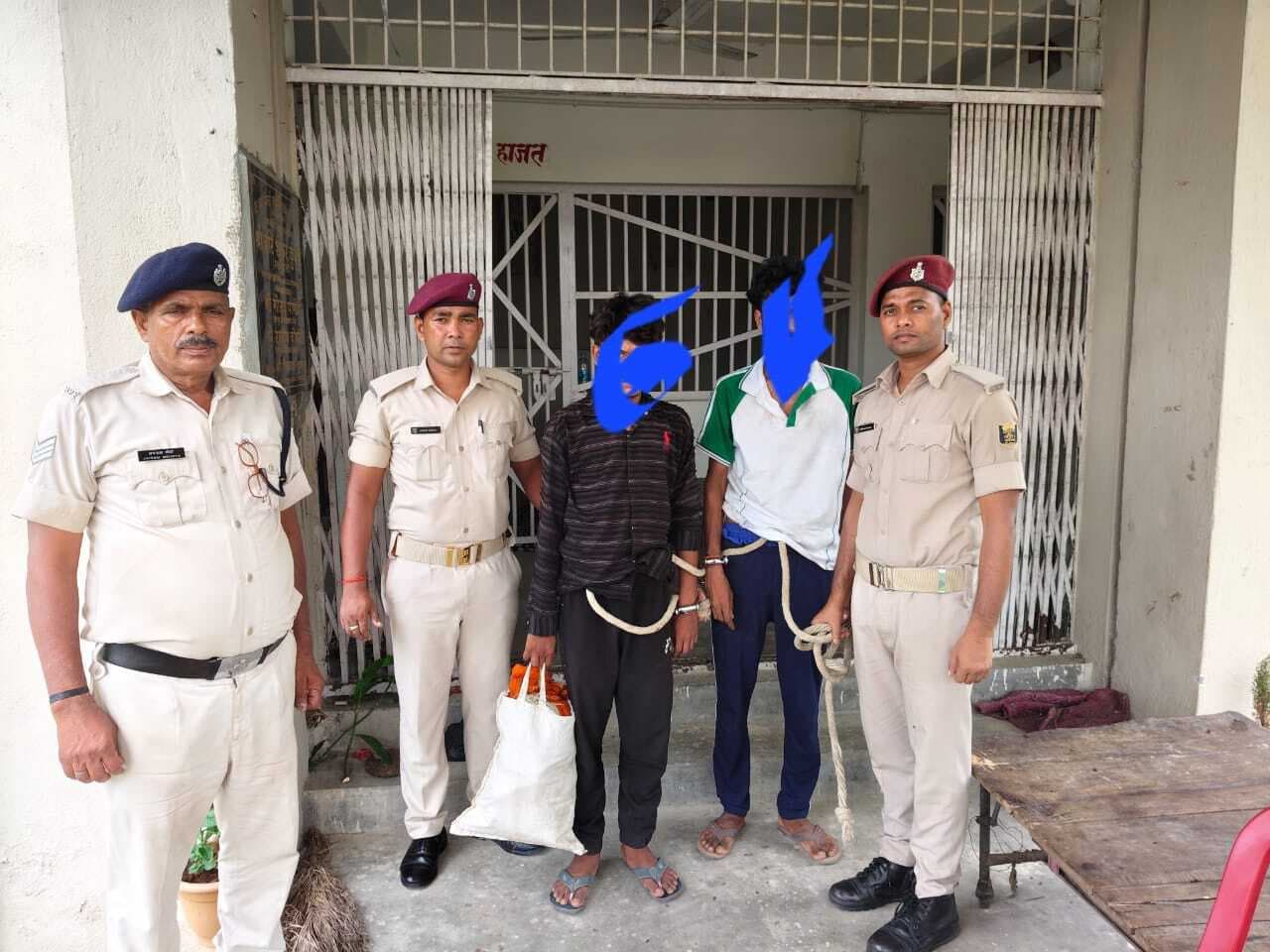 चोरी के मोबाइल के साथ युवक गिरफ्तार