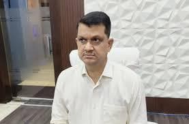 राजस्व से संबंधित समस्याओं के समाधान के लिए अंचलाधिकारी करें संपर्क: डीएम