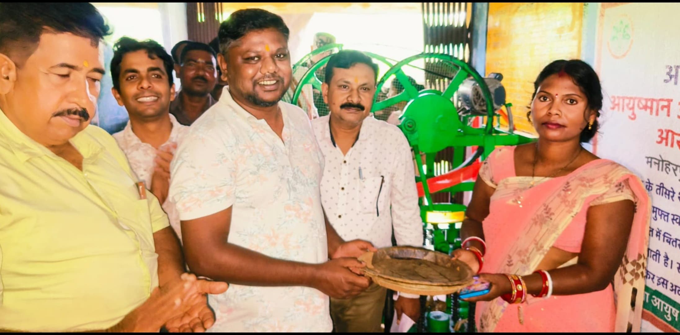 Chaibasa News : महिलाएं रोजगार से जुड़ेंगी, तो परिवार सशक्त होगा : जगत