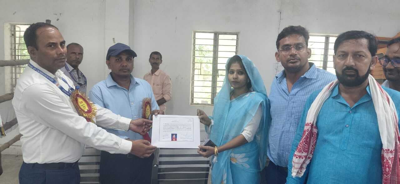 Motihari: मुखिया उपचुनाव में फरजाना अंसारी 275 वोट से जीतीं