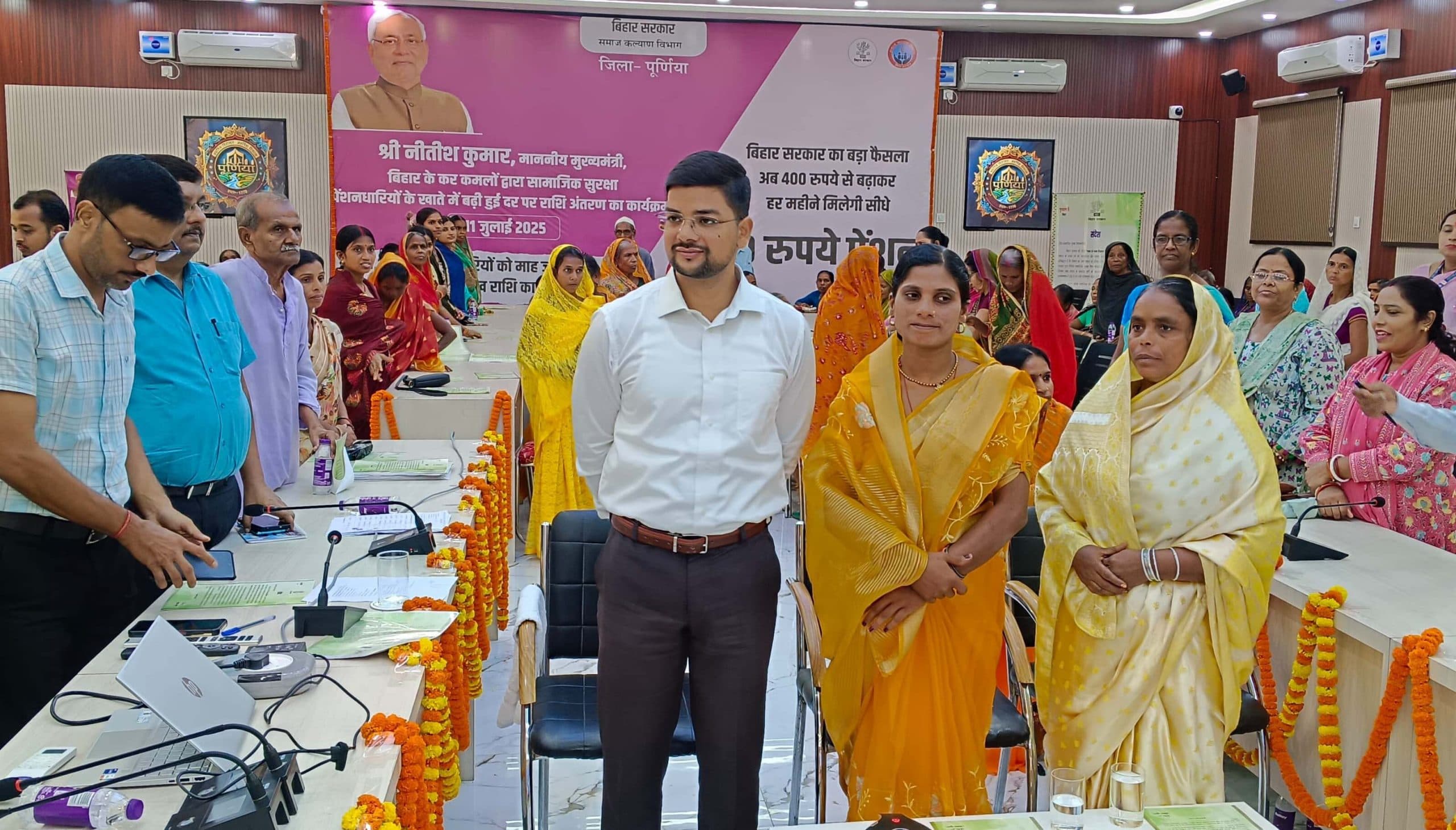 पेंशनधारी रीता दीदी ने मुख्यमंत्री से साझा की अपने दिल की बात