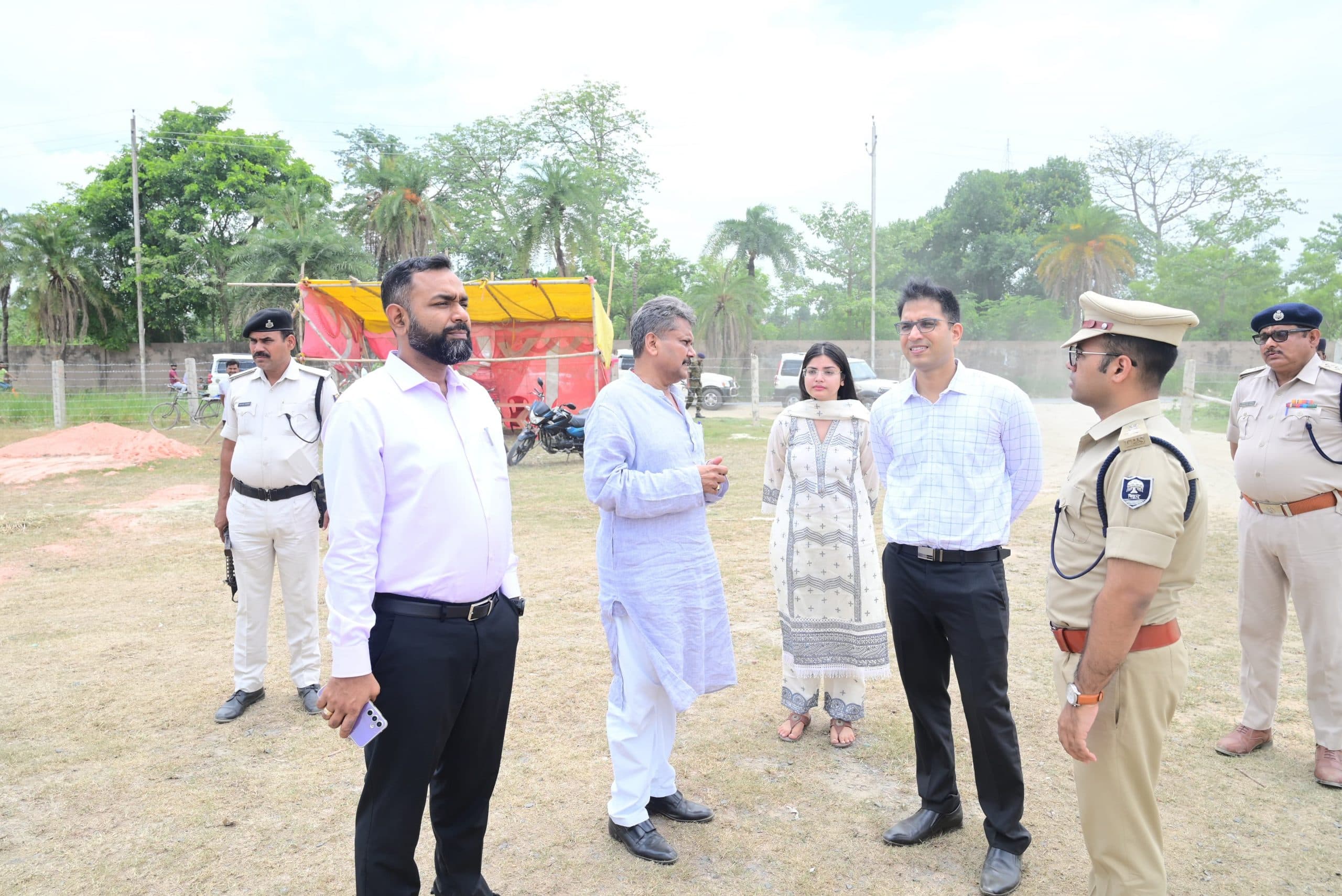 Motihari: पीएम के कार्यक्रम को ले गांधी मैदान का प्रभारी मंत्री ने किया निरीक्षण
