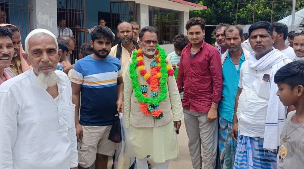 घसिया पंचायत के सरपंच बने रुस्तम