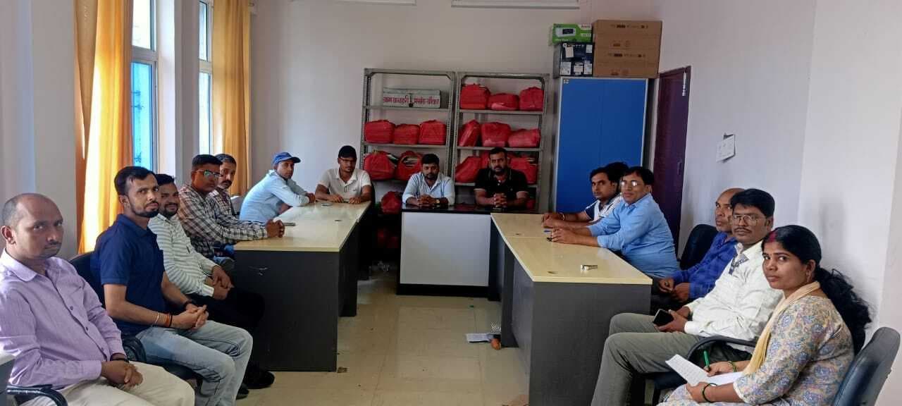 17 से हड़ताल पर रहेंगे सैकड़ों डाटा इंट्री ऑपरेटर, 15 तक अल्टीमेटम