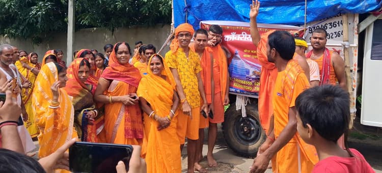 Giridih News :सीसीआइ के कांवरियां सेवा शिविर का उद्घाटन