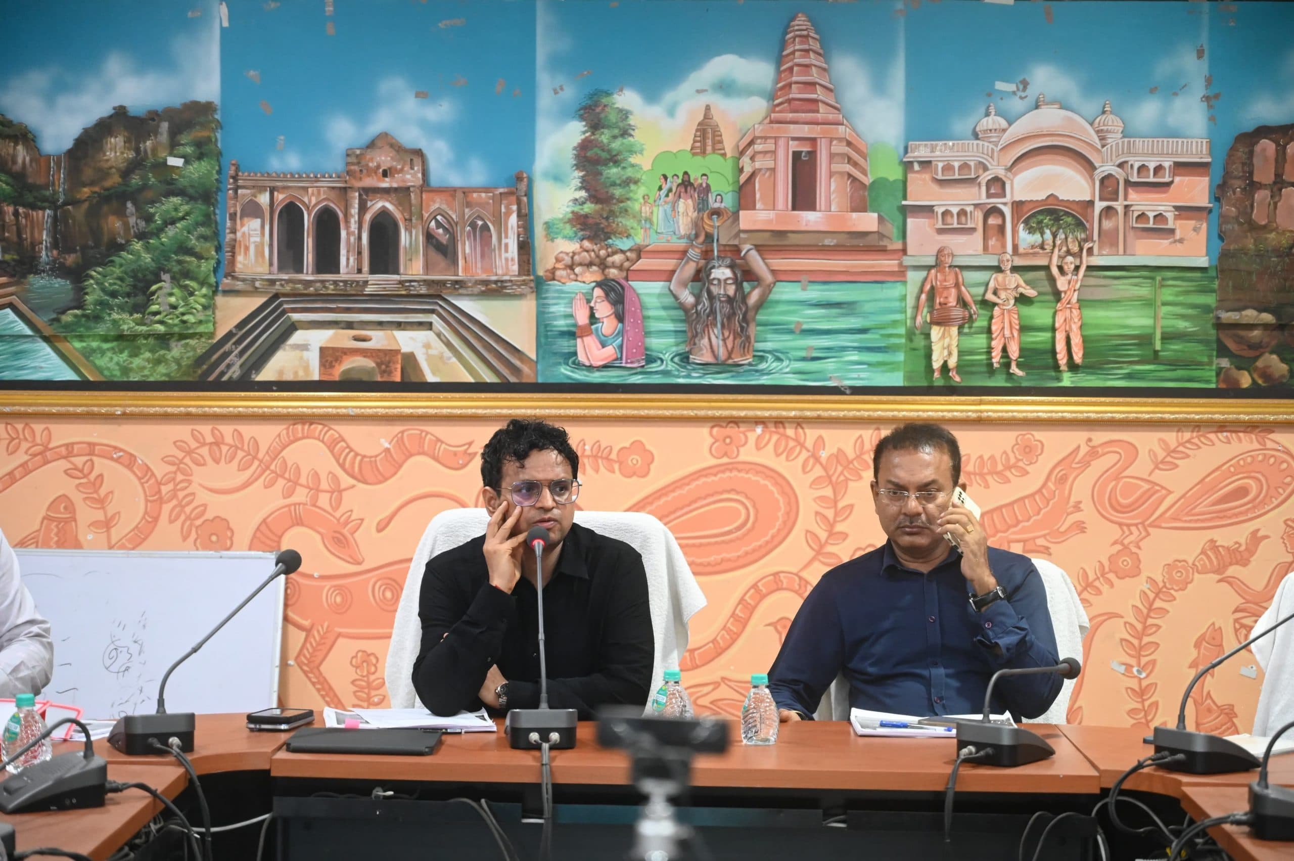 जल जीवन मिशन व स्वच्छ भारत मिशन की डीसी ने की समीक्षा