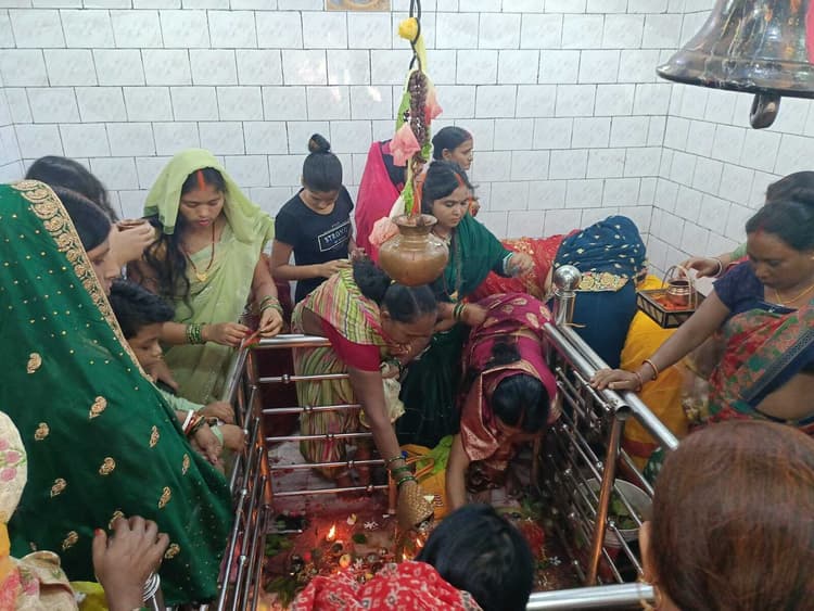 पहली सोमवारी को बोल बम के जयकारे से गूंजा कोयलांचल