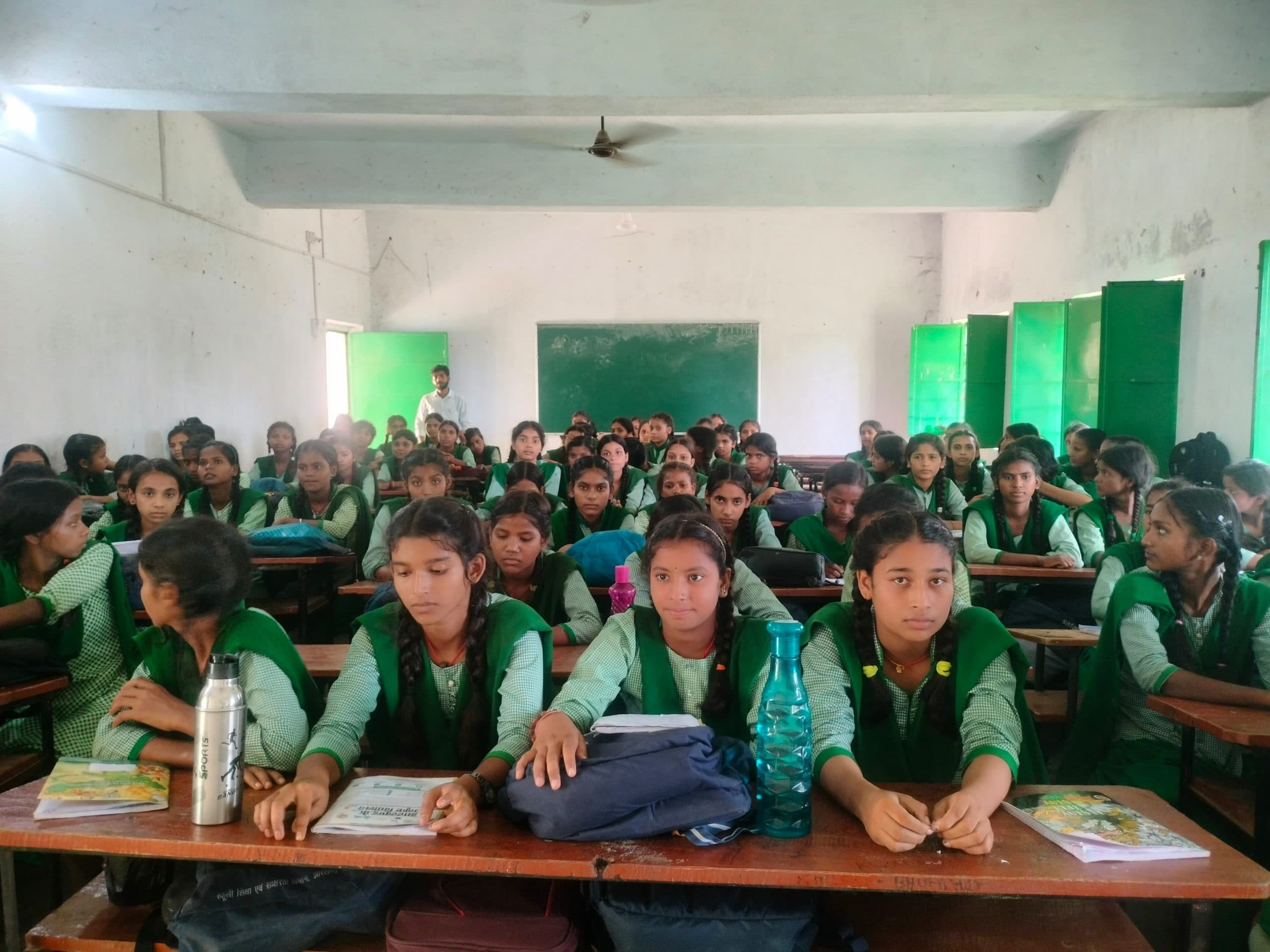 Giridih News :डेंगू से बवाच को ले चलाया गया जागरूकता अभियान