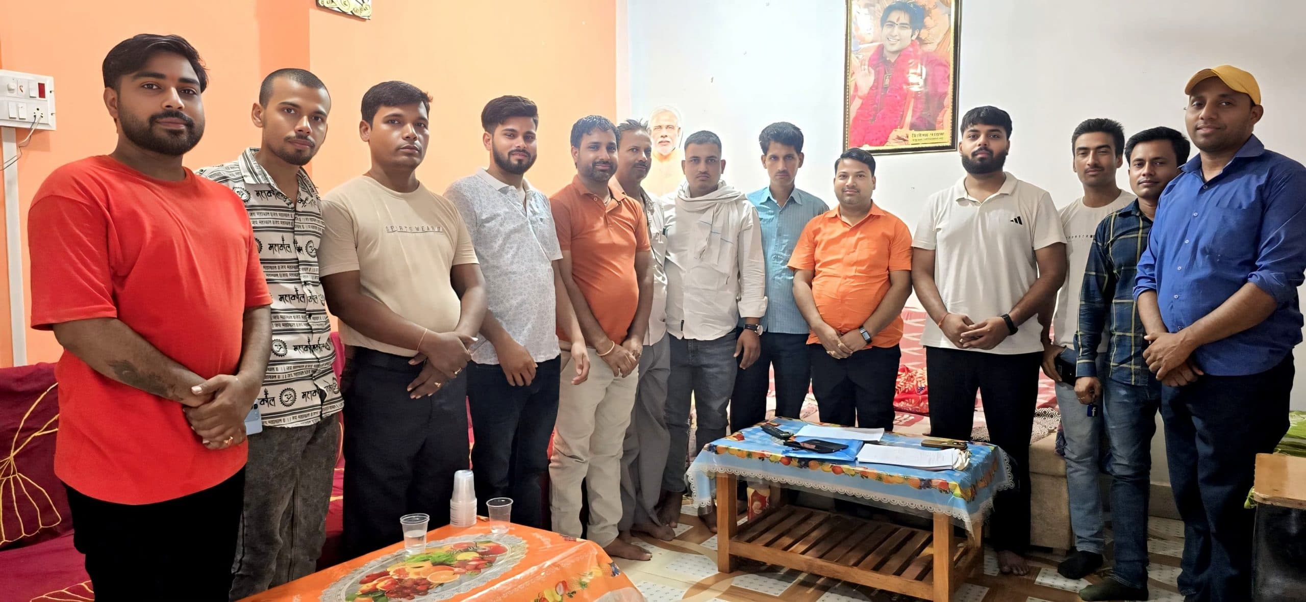 विधानसभा चुनाव में भाजपा की बढ़त को लेकर कार्यकर्ताओं ने की बैठक