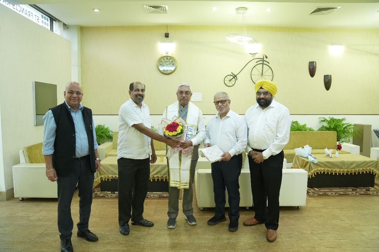 jamshedpur news : प्रबंधन और कार्यबल के बीच विश्वास औद्योगिक शांति की कुंजी : महाधिवक्ता राजीव रंजन