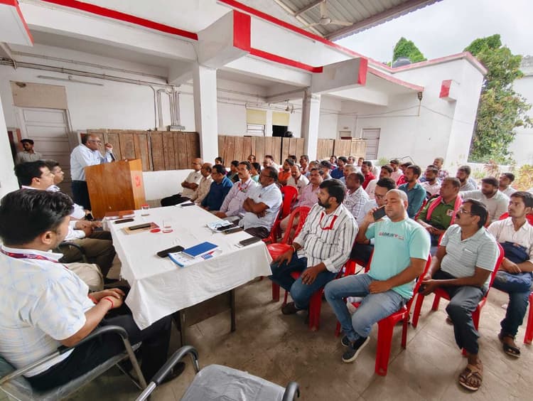 Samastipur News:ग्रामीण डाक सेवक बनायेंगे बाल आधार