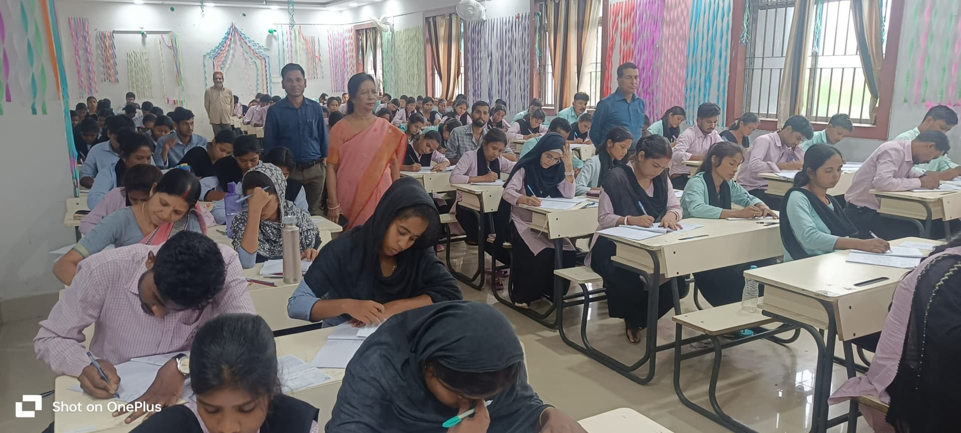पीजी सेमेस्टर-4 की परीक्षाएं शुरू, चार केंद्रों पर 4000 परीक्षार्थी हो रहे शामिल