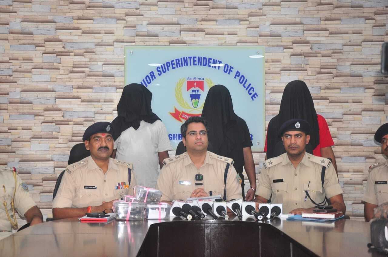 Jamshedpur News : मानगो फायरिंग कांड में तीन गिरफ्तार, तीन पिस्तौल व 13 गोली बरामद