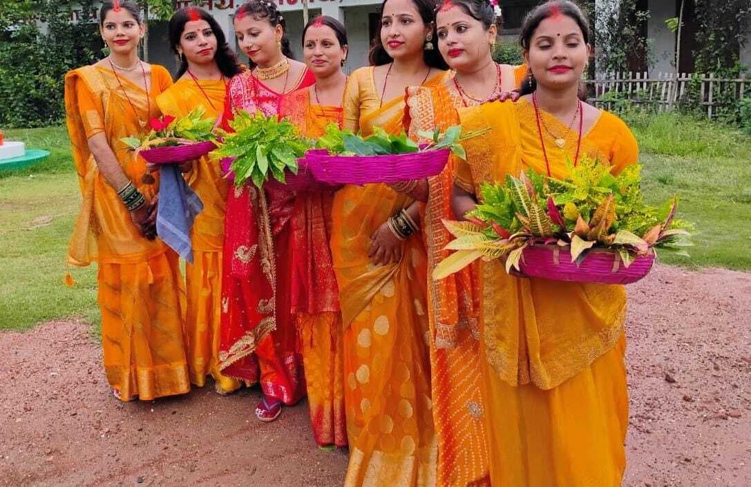 लोकपर्व मधुश्रावणी को ले नवविवाहिताओं में उल्लास, गलियों में गूंजे पारंपरिक गीत