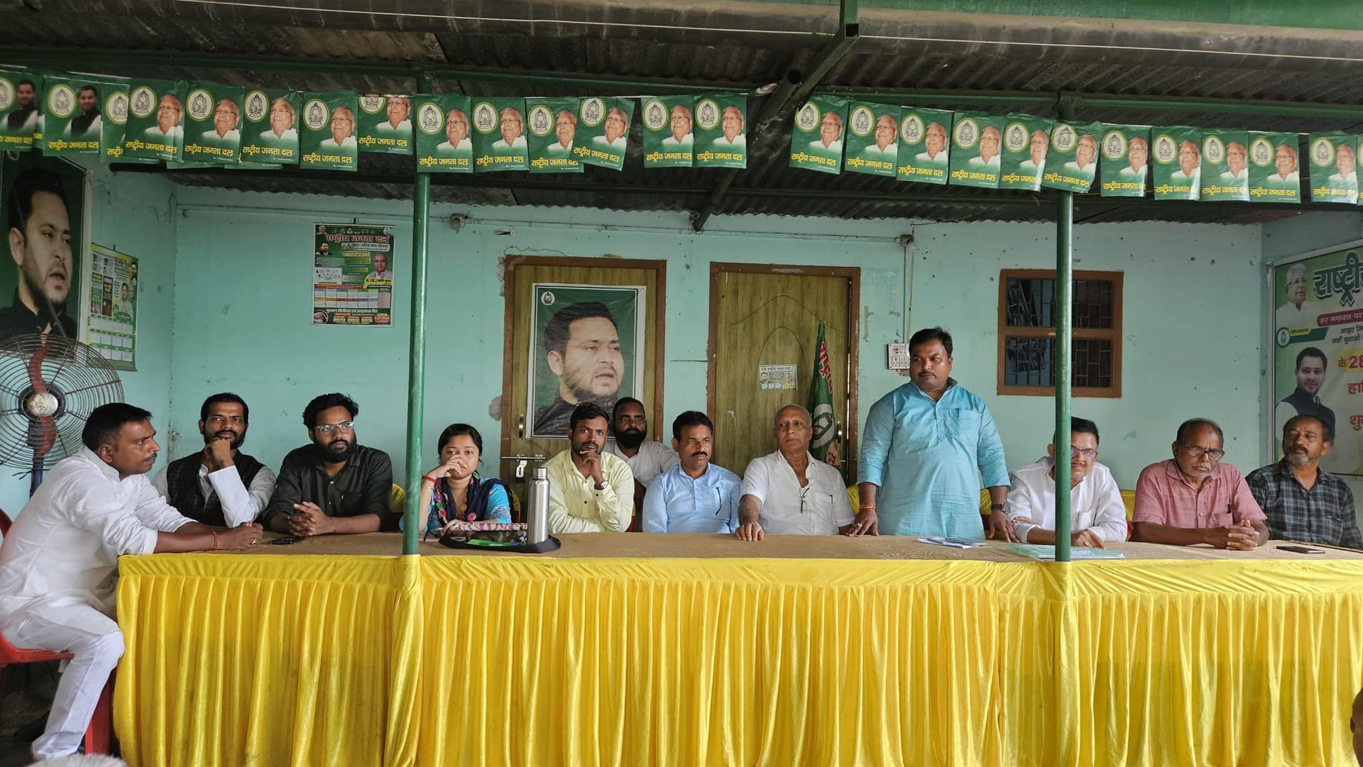 राजद कार्यकर्ता घर-घर जाकर लेंगे जानकारी