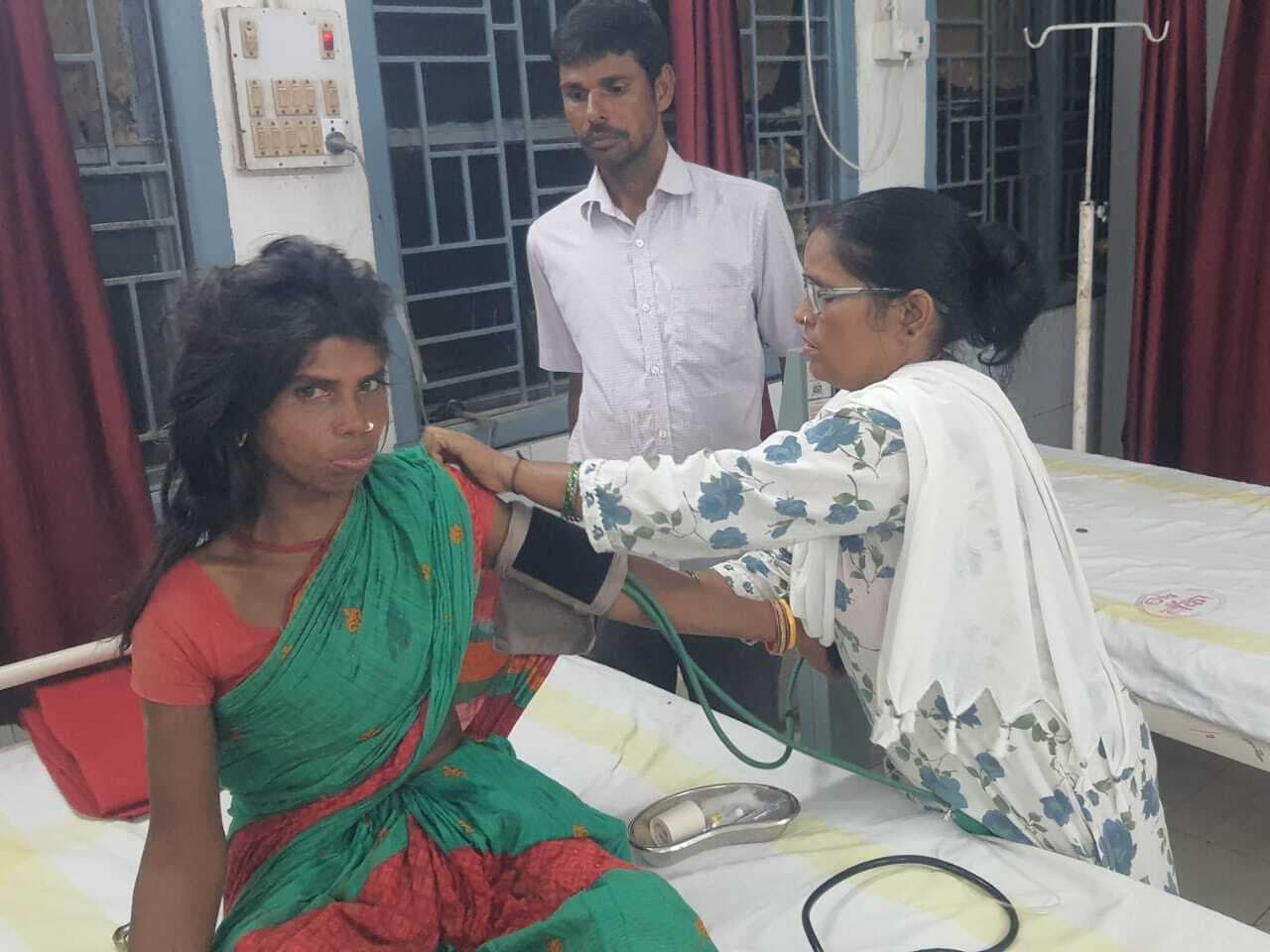 सर्पदंश से महिला घायल