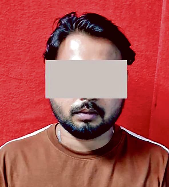 अवैध कॉल सेंटर के जरिये विदेशियों को ठगने वाले गिरोह के 10 सदस्य गिरफ्तार