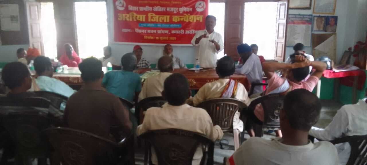 वर्तमान में सबसे खराब स्थिति मजदूरों की: देवेंद्र