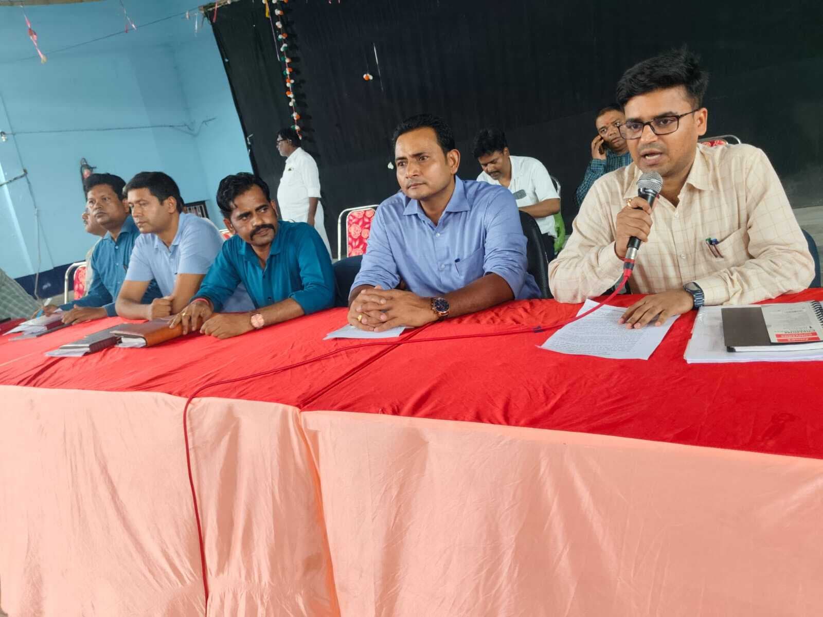 Madhubani News : विशेष पुनरीक्षण को ले सदर अनुमंडल के बीएलओ की हुई बैठक