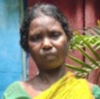 शराब के साथ दो महिला धंधेबाज गिरफ्तार