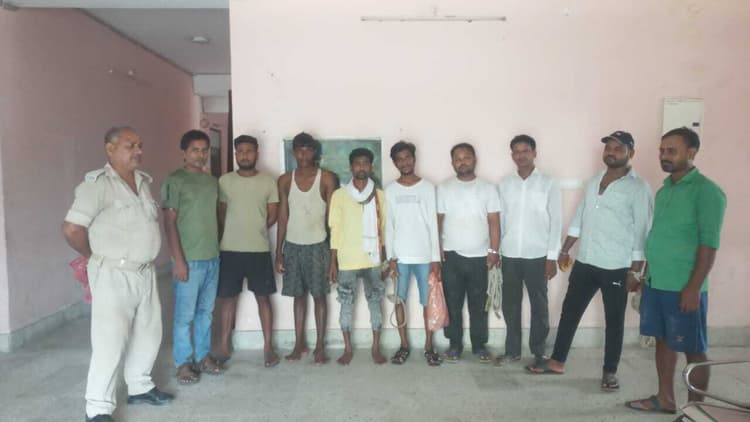 उत्पाद विभाग ने 10 शराबी को किया गिरफ्तार