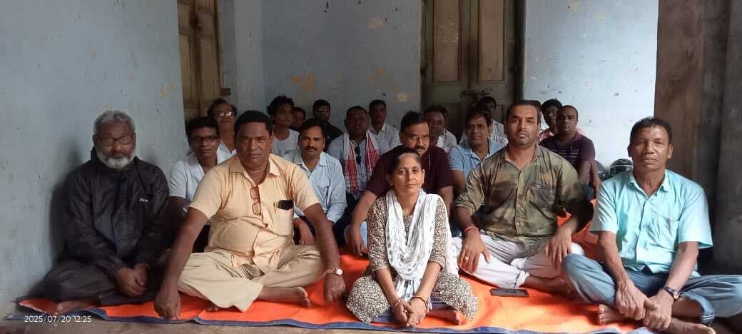 समान काम का समान वेतन समेत पांच सूत्री मांगों पर सहायक अध्यापक हुए एकजुट