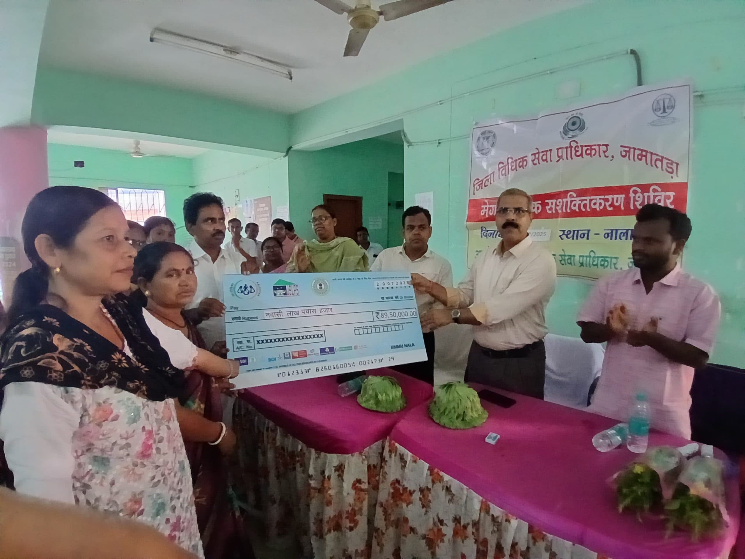 जागरूकता की कमी से योजनाओं का लाभ नहीं ले पाते हैं लोग