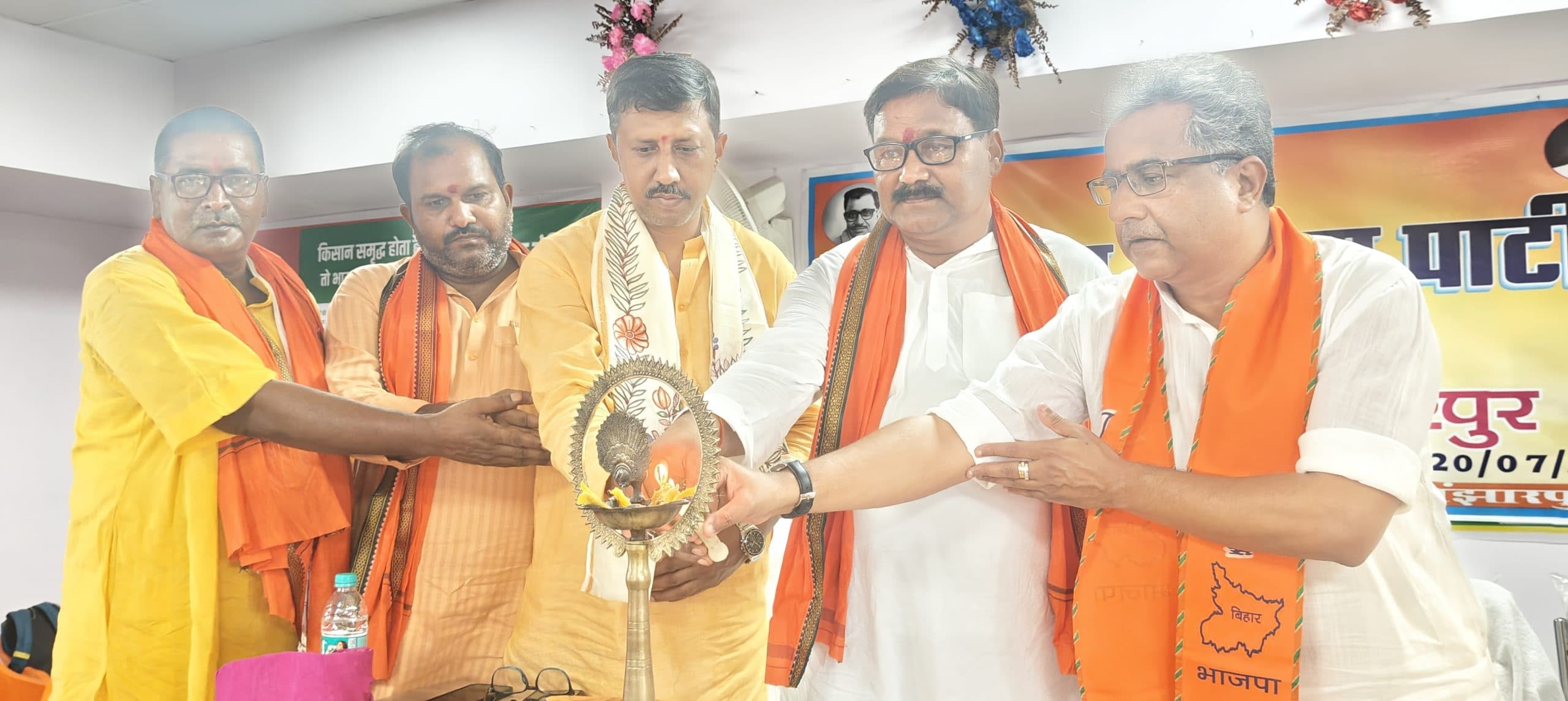 Madhubani News : भाजपा कार्यकर्ताओं ने कार्यशाला में बूथ सशक्तीकरण पर दिया जोर