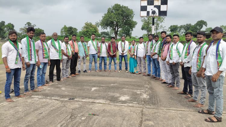 Bokaro News : आजसू पार्टी ने की मिलन समारोह की तैयारी