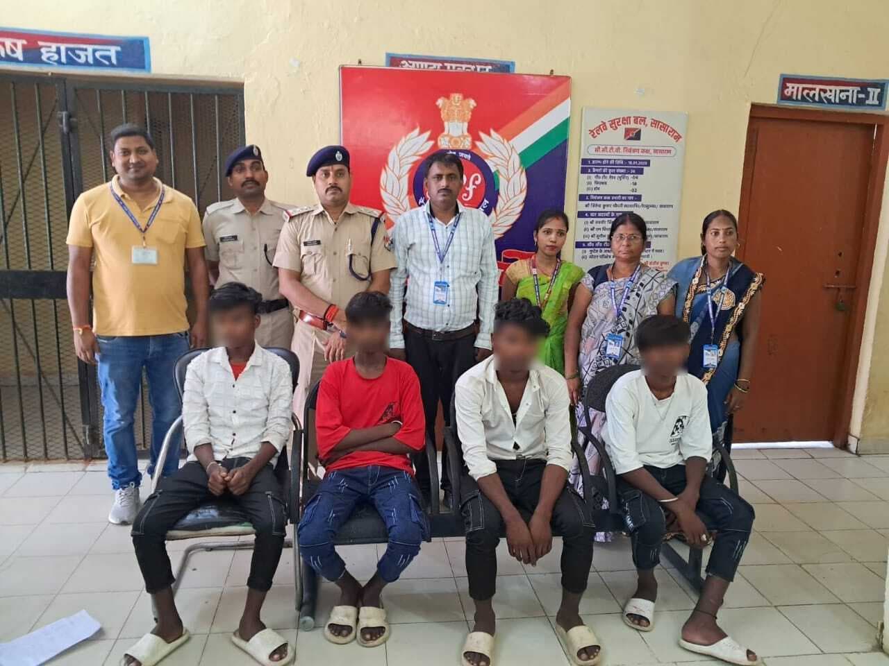 आरपीएफ ने तस्करी के लिए ले जाये जा रहे चार नाबालिग को कराया मुक्त