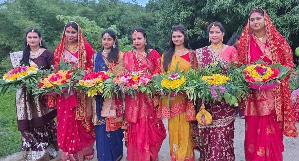 Madhubani : मधुश्रावणी में नव विवाहिताओं से गुलजार हुआ घर आंगन