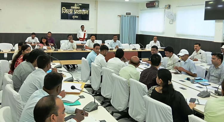 कार्यालय के लॉगबुक की जांच करें अधिकारी, कर्मियों के कार्यों की हो समीक्षा