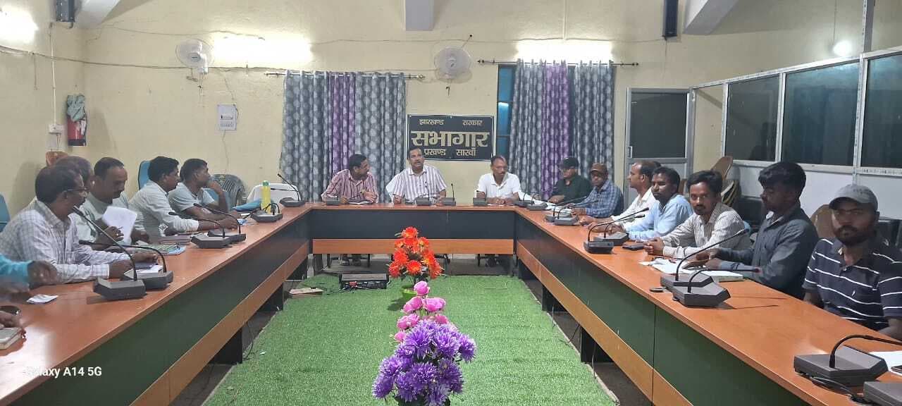 सारवां : दो दिनों के अंदर सत्यापित कार्यों की सूची जमा करें : बीडीओ