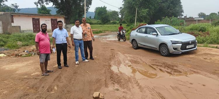 बचरा-बचरा बस्ती जर्जर पथ का हुआ सर्वेक्षण, बनेगी पक्की सड़क