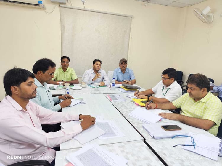 Darbhanga News: एक सप्ताह के भीतर जल संकट का समाधान समाधान नहीं होने पर ब्लैकलिस्ट कर दी जायेगी संबंधित एजेंसी