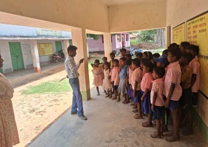 पीएलवी ने बच्चों को नशा से दूर रहने के लिए किया जागरूक