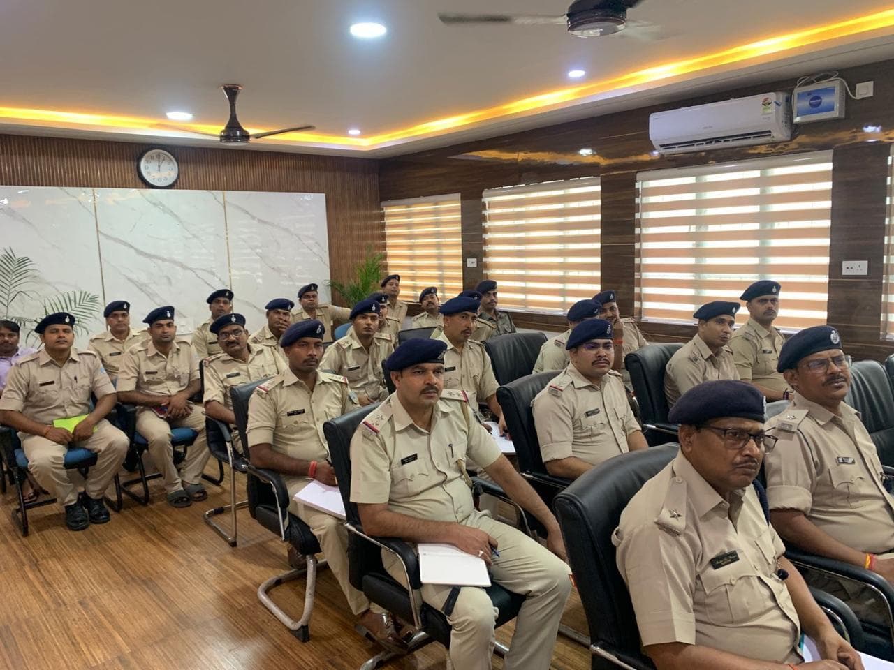 पुलिस पदाधिकारियों को इ-डार व आइरेड का दिया गया प्रशिक्षण