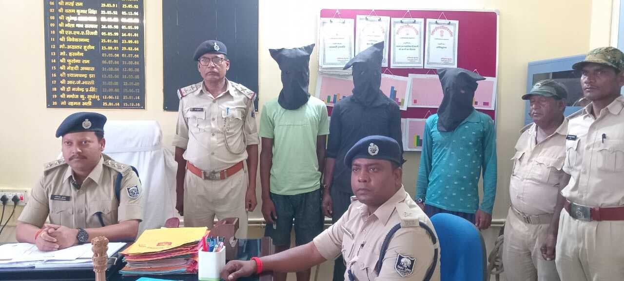 पत्नी की हत्यारोपित पति को पुलिस ने किया गिरफ्तार