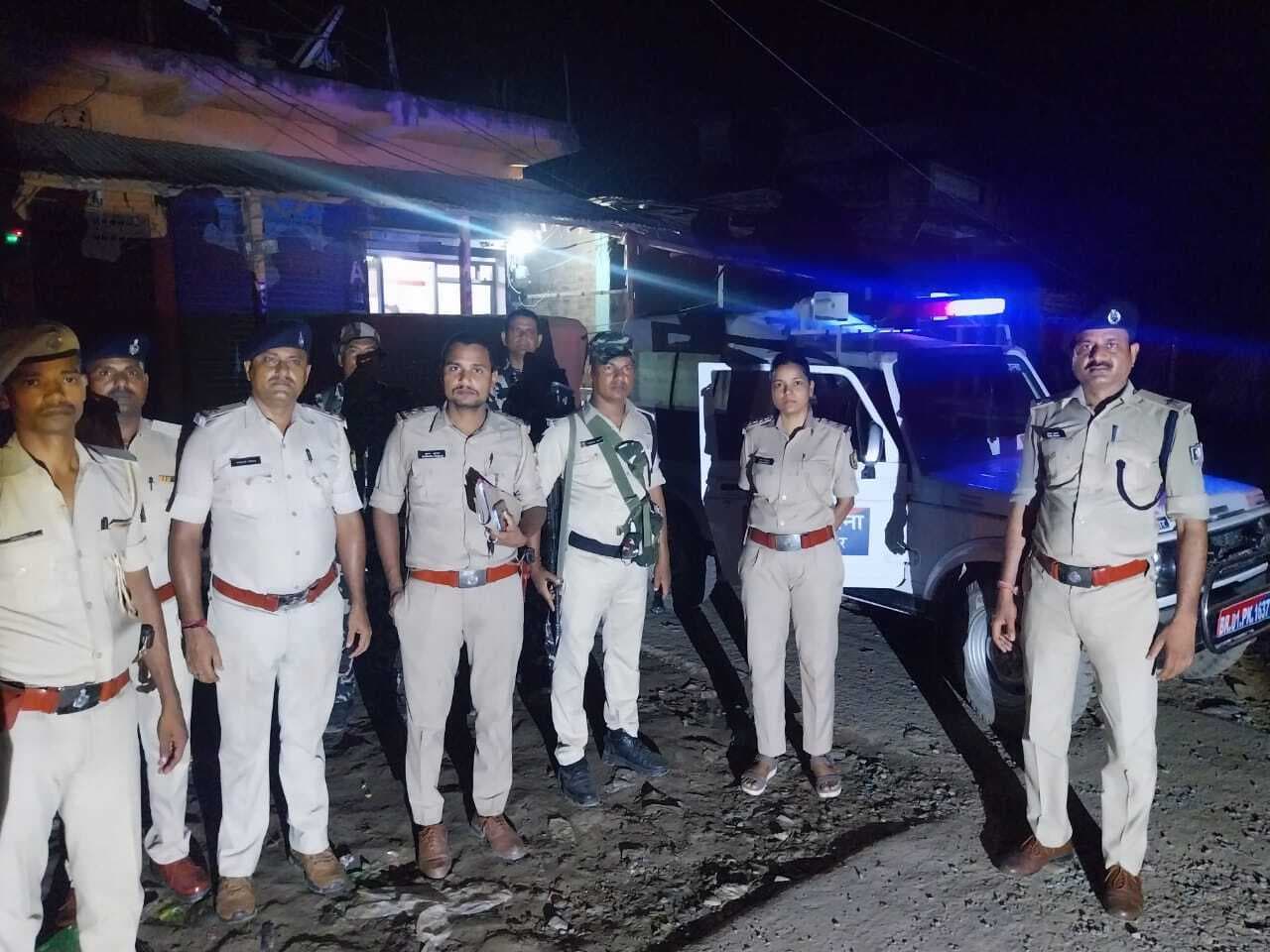 समकालीन अभियान में की छापेमारी, 130 गिरफ्तार