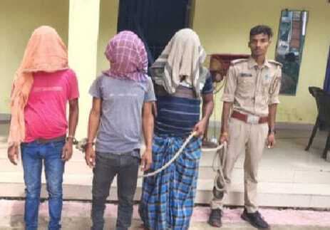 पोठिया पुलिस ने तीन शराबी को किया गिरफ्तार, भेजा जेल