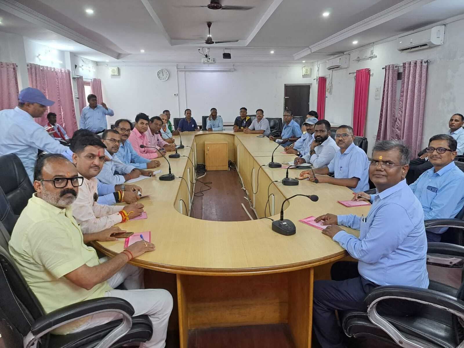 Bokaro News : मजदूरों की सुख- सुविधा का ख्याल रखना प्रबंधन का दायित्व : पीओ